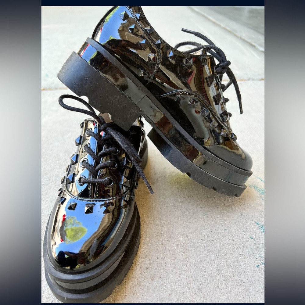 Jessica Simpson Girls 5 1/2 Studded Shoes